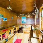 Loka Lodge At Raduha